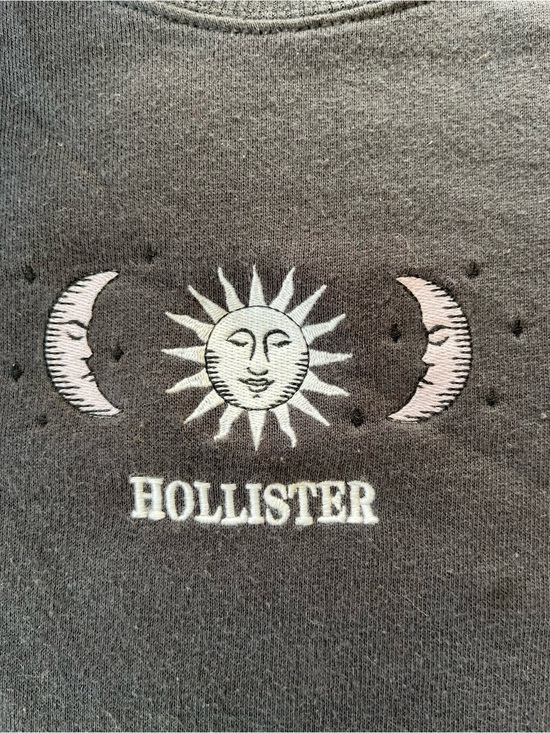 Hollister Tops - Hollister Sun & Moon Embroidered Tee - Charcoal